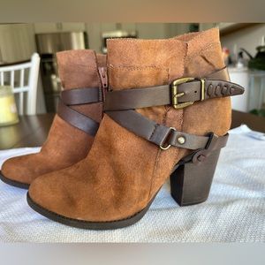 Women’s block heel bootie